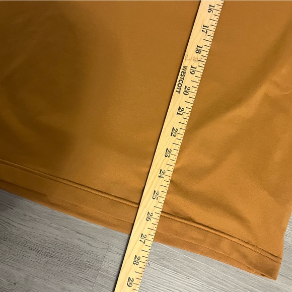 Alo T-Shirt - Picture 5 of 5